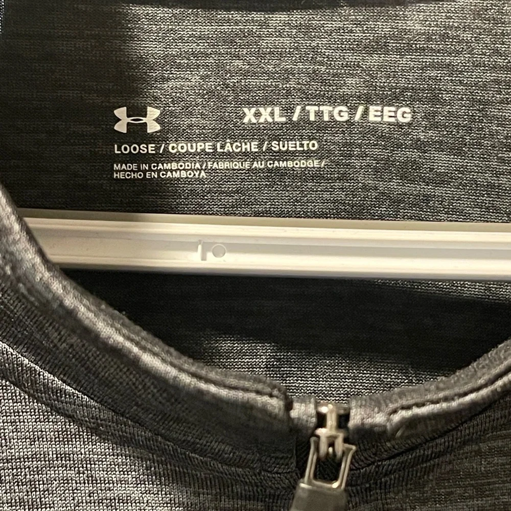 Under Armour  Tech loose fit 1/4 zip - Picture 2 of 5